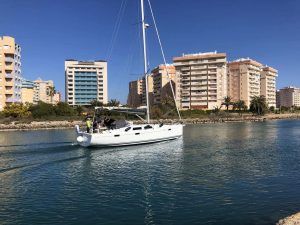barco visitando la manga