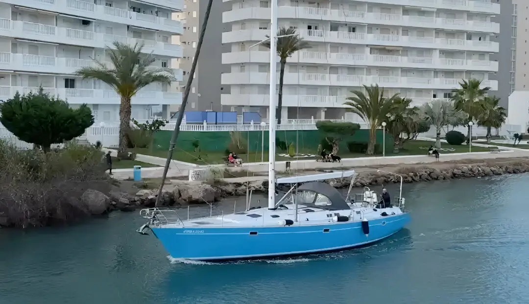 ¡Descubre las Mejoras en el Refit del Velero Kalima para 2025!